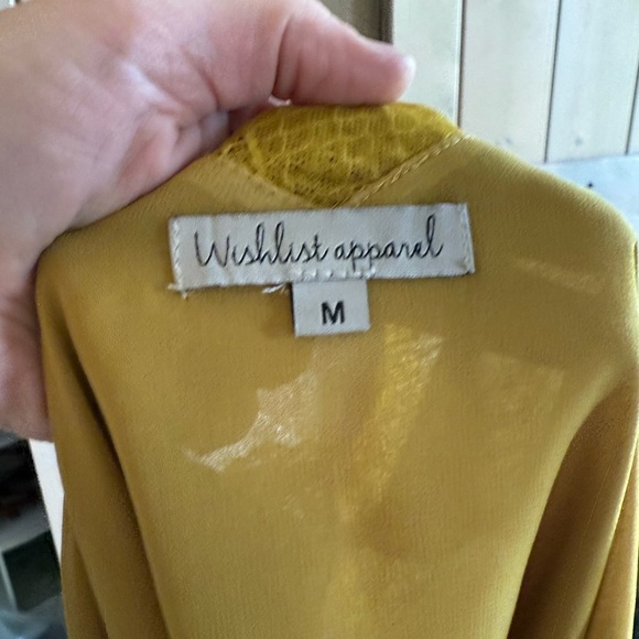 LIKE NEW Wishlist Lace Trim Camisole - Picture 2 of 6